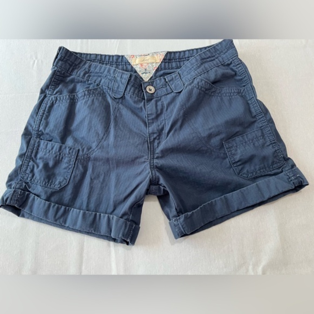 Levi’s Women’s faded shorts, size 10